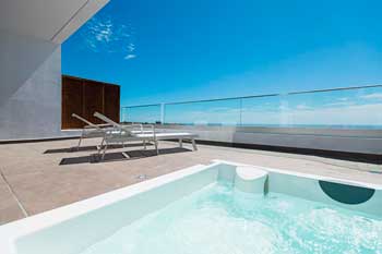 Apartamentos con jacuzzi privado en la terraza, Altos Gloria Beach Gran Canaria
