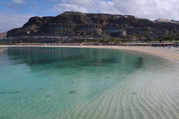 Playa de Amadores en el sur de Gran Canaria